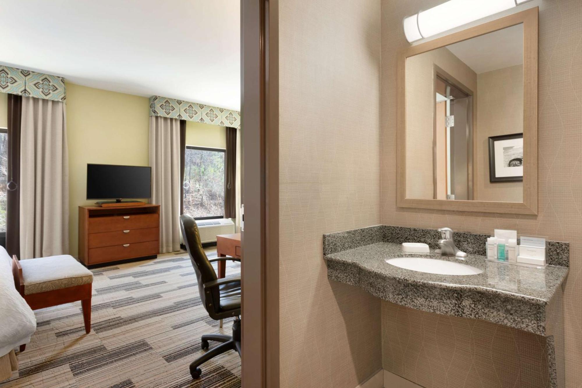 Hampton Inn & Suites Birmingham Airport Area Irondale Eksteriør bilde