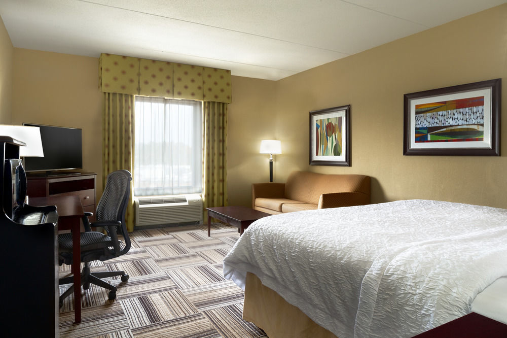 Hampton Inn & Suites Birmingham Airport Area Irondale Eksteriør bilde