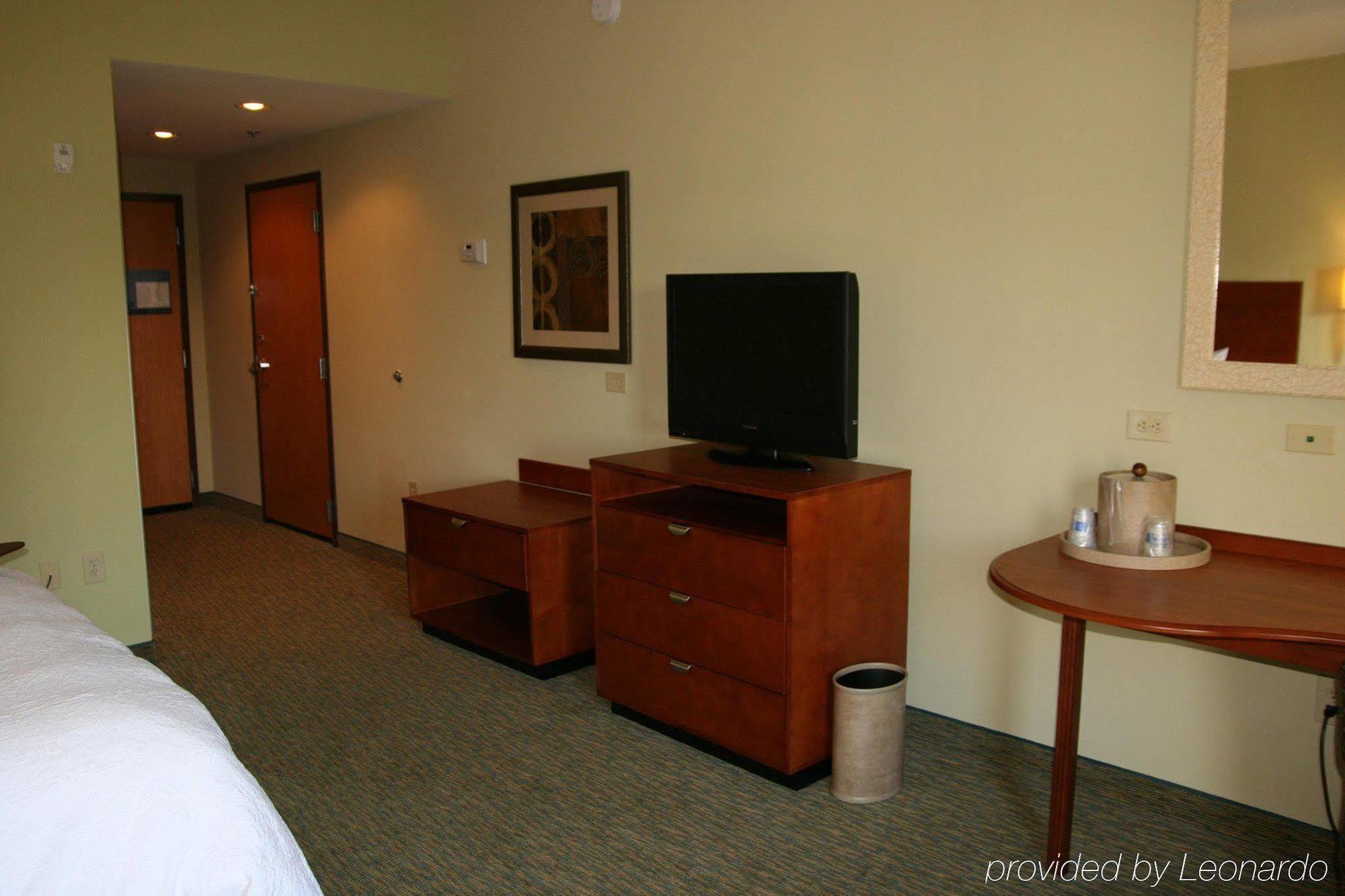 Hampton Inn & Suites Birmingham Airport Area Irondale Rom bilde